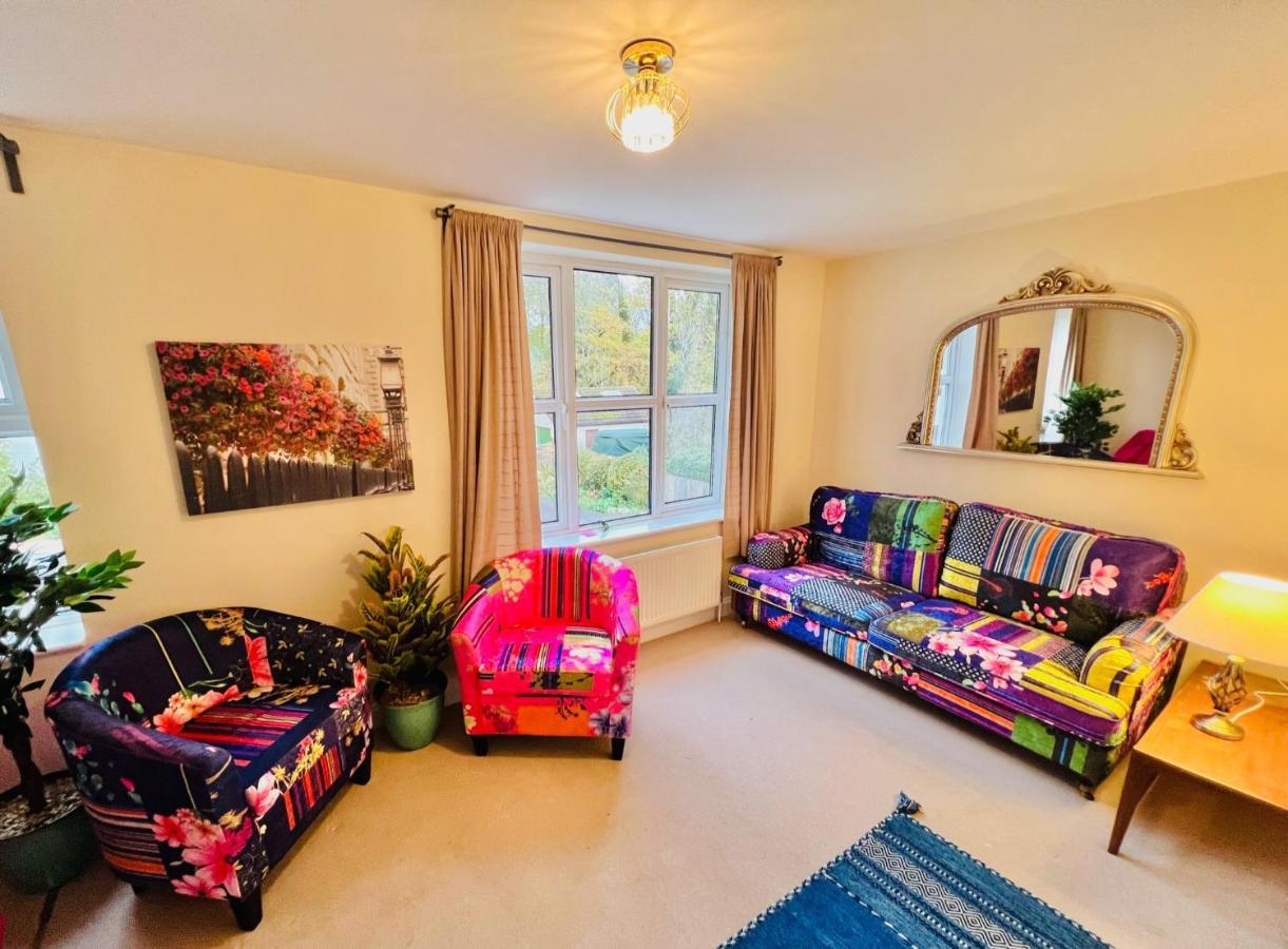 Dapps Hill Haven - Between Bristol And Bath, Both 9 Mins By Train! Keynsham Bagian luar foto